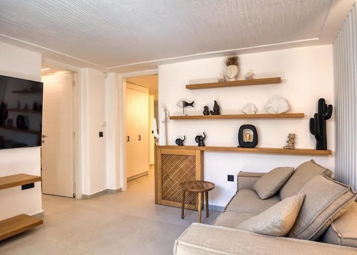 Costa Dorata Seaside Villa *