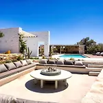 Costa Dorata Seaside Villa *