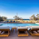 Costa Dorata Seaside Villa