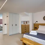 Costa Dorata Seaside Villa