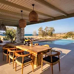Costa Dorata Seaside Villa Chrisi Akti (Paros)