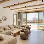 Costa Dorata Seaside Villa
