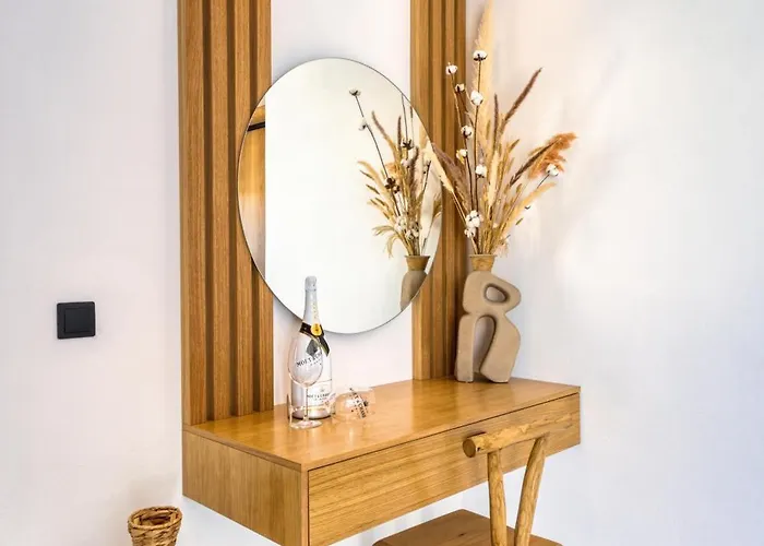 Costa Dorata Seaside Villa *